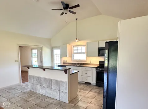 10085 S 400 E Markleville IN 46056