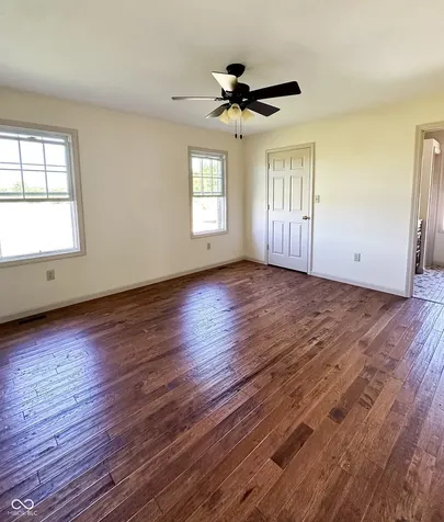 10085 S 400 E Markleville IN 46056