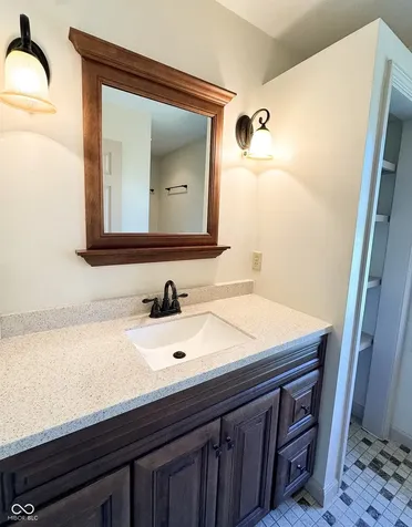 10085 S 400 E Markleville IN 46056