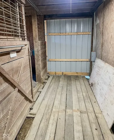 10085 S 400 E Markleville IN 46056