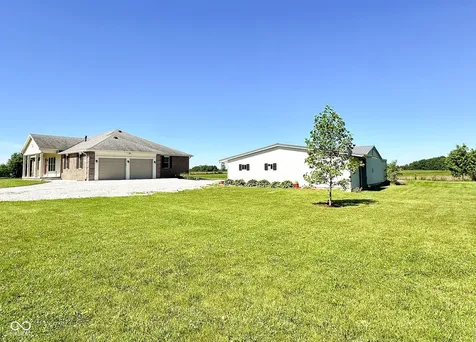10085 S 400 E Markleville IN 46056