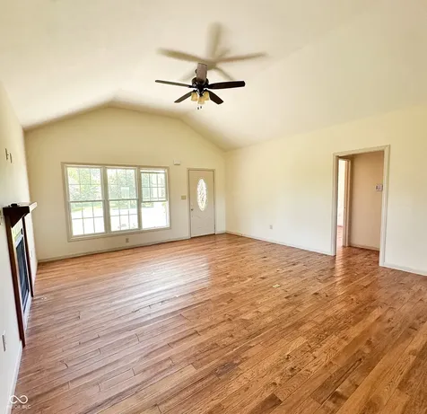 10085 S 400 E Markleville IN 46056