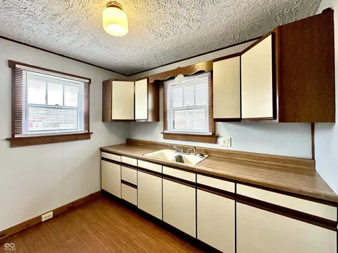 1048 E Berwyn Street Indianapolis IN 46203