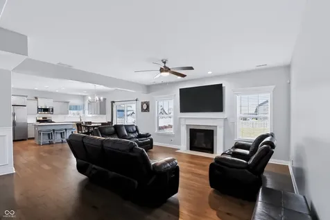1066 Chesapeake Pointe Drive Lafayette IN 47909