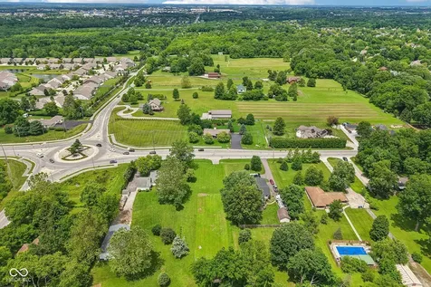 9817 E 96th Indianapolis IN 46256