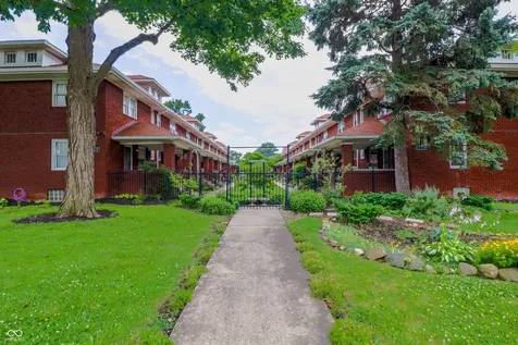 5613 E Washington Street Indianapolis IN 46219