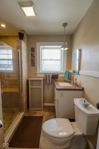 5613 E Washington Street Indianapolis IN 46219