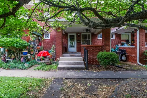 5613 E Washington Street Indianapolis IN 46219