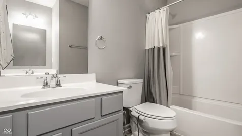 12290 Twyckenham Drive Fishers IN 46037