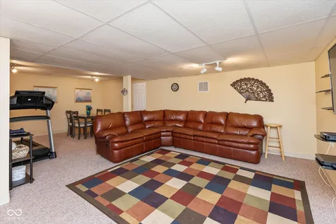 6293 Welker Drive Indianapolis IN 46236