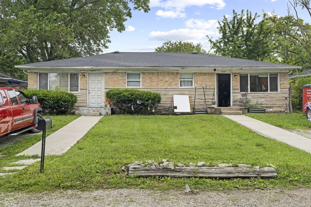 2429 N Bolton Avenue Indianapolis IN 46218
