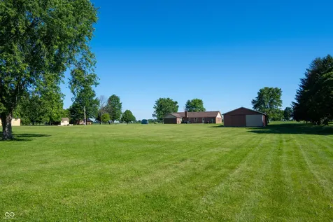 2945 E 200 S Franklin IN 46131
