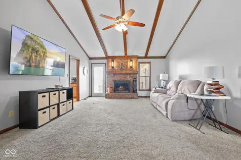 2945 E 200 S Franklin IN 46131