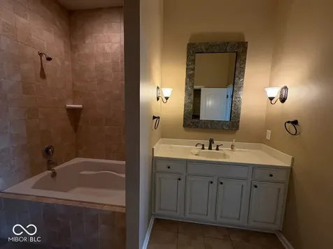 12051 Sanctuary Boulevard Zionsville IN 46077