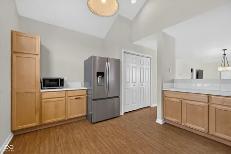 9596 Thradd Street Fishers IN 46038