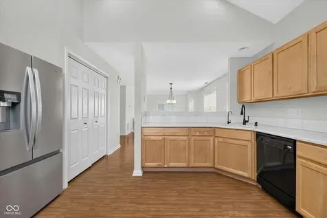 9596 Thradd Street Fishers IN 46038