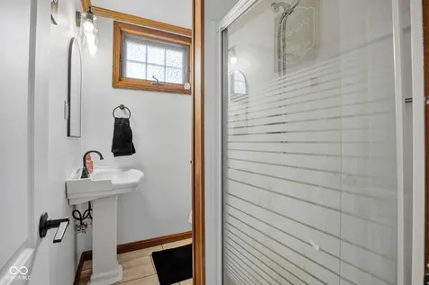 2322 N 300 W Anderson IN 46011