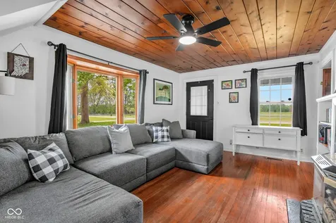 2322 N 300 W Anderson IN 46011