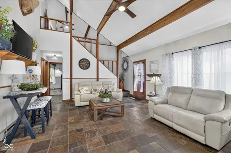28 Homestead Drive Sheridan IN 46069
