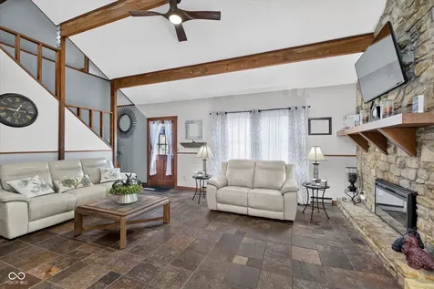 28 Homestead Drive Sheridan IN 46069