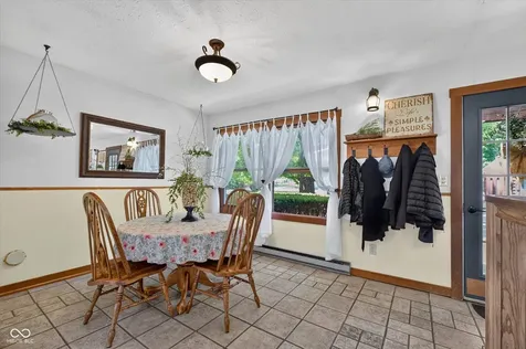28 Homestead Drive Sheridan IN 46069