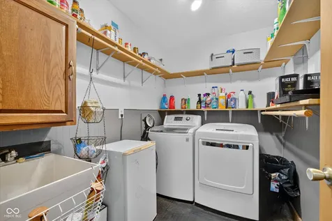 28 Homestead Drive Sheridan IN 46069