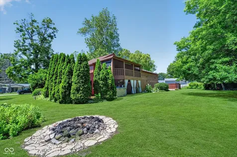 28 Homestead Drive Sheridan IN 46069
