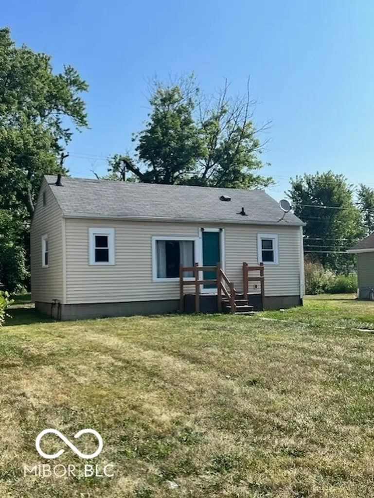 304 Andover Road Anderson IN 46013