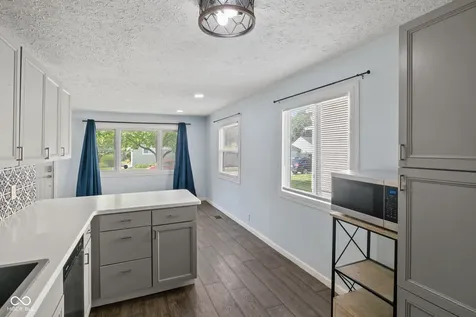 1654 Iowa Street Indianapolis IN 46203