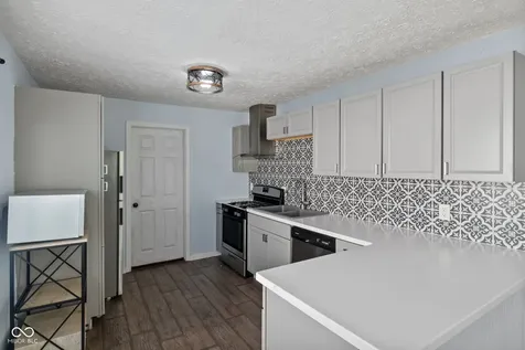 1654 Iowa Street Indianapolis IN 46203