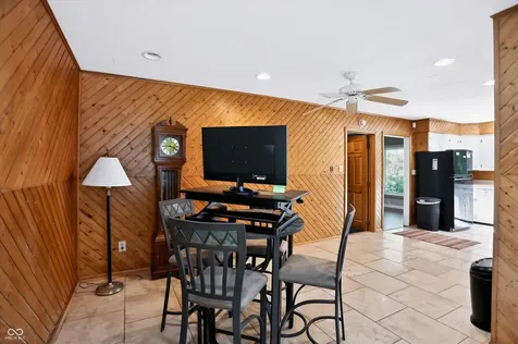 11060 Beechwood Drive W Indianapolis IN 46280