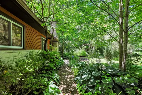 11060 Beechwood Drive W Indianapolis IN 46280