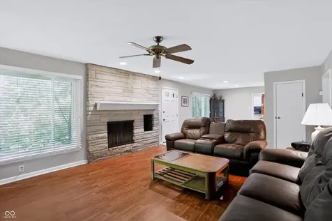 11060 Beechwood Drive W Indianapolis IN 46280