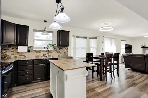 884 Sheffield Drive Greenwood IN 46143