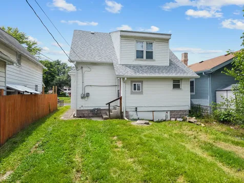 121 N Bradley Avenue Indianapolis IN 46201