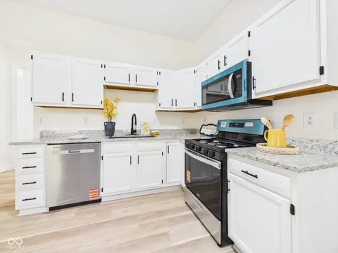 264 E Caven Street Indianapolis IN 46225
