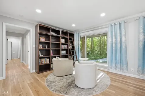 7616 Westfield Boulevard Indianapolis IN 46240