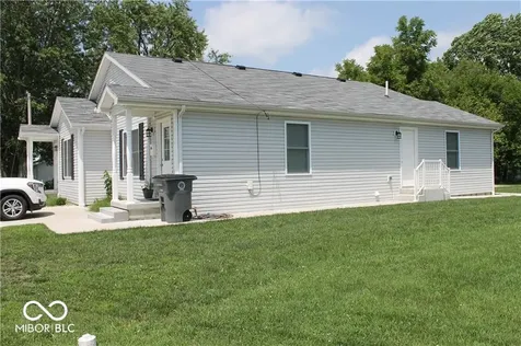821 E 10th Street Seymour IN 47274