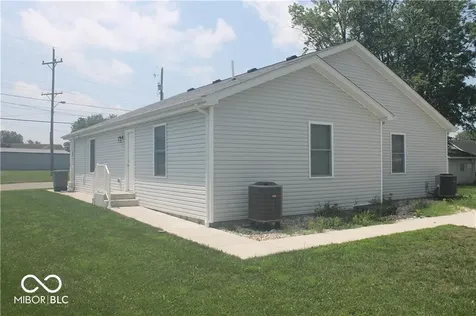 821 E 10th Street Seymour IN 47274