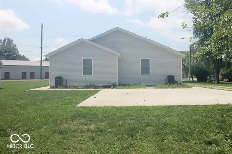 821 E 10th Street Seymour IN 47274