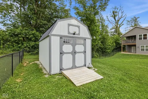 128 Woods Edge Boulevard E Greencastle IN 46135