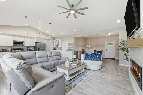 128 Woods Edge Boulevard E Greencastle IN 46135