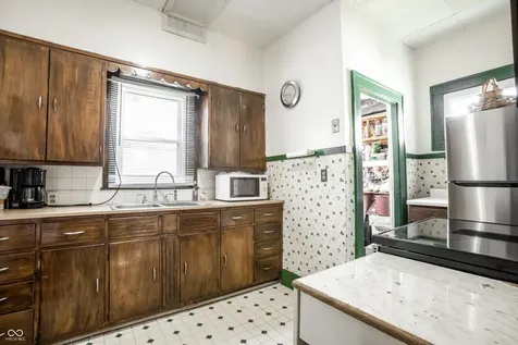 617-619 N Riley Avenue Indianapolis IN 46201