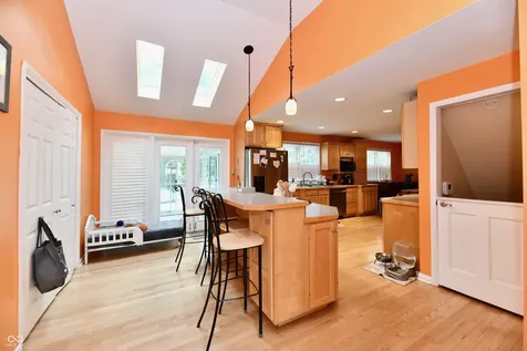 6419 E Southport Road Indianapolis IN 46237