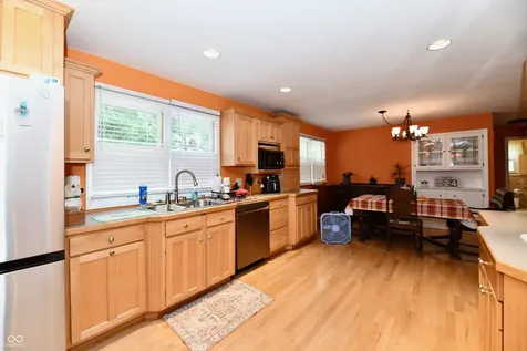 6419 E Southport Road Indianapolis IN 46237