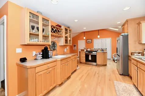 6419 E Southport Road Indianapolis IN 46237