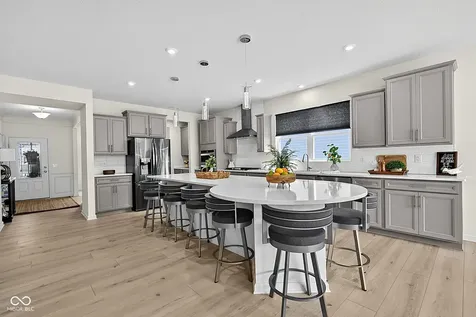 10236 Anees Fishers IN 46040