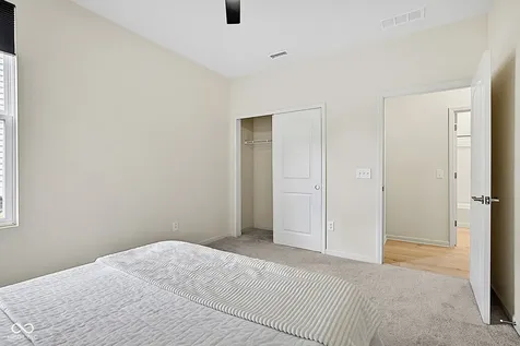 10236 Anees Fishers IN 46040