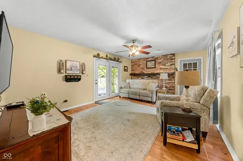 513 N Nebo Road Muncie IN 47304
