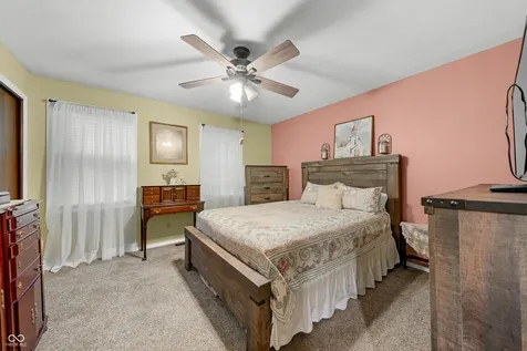 513 N Nebo Road Muncie IN 47304